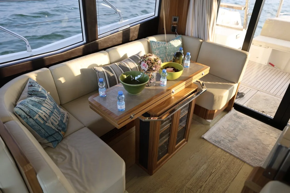 2016 Absolute 56 FLY