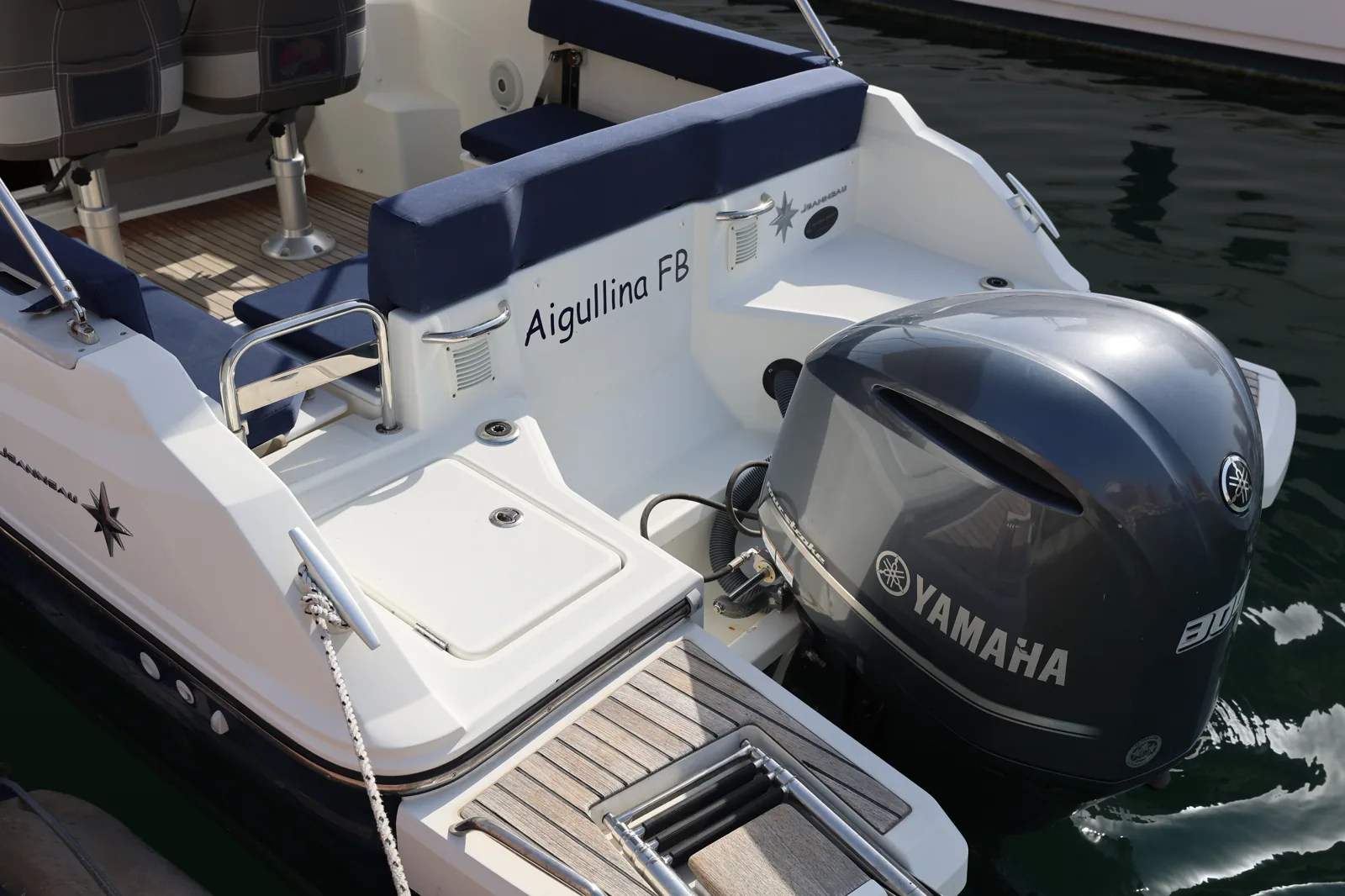 2018 Cap Camarat 7.5 WA