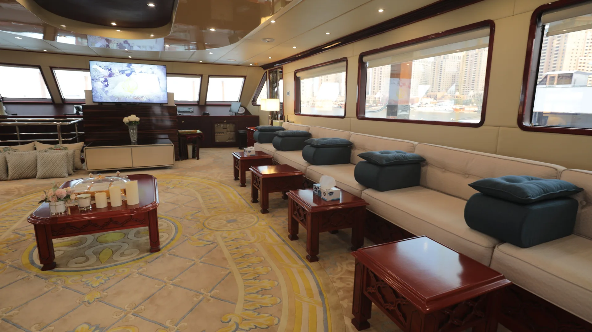 Fiber Dhow 110