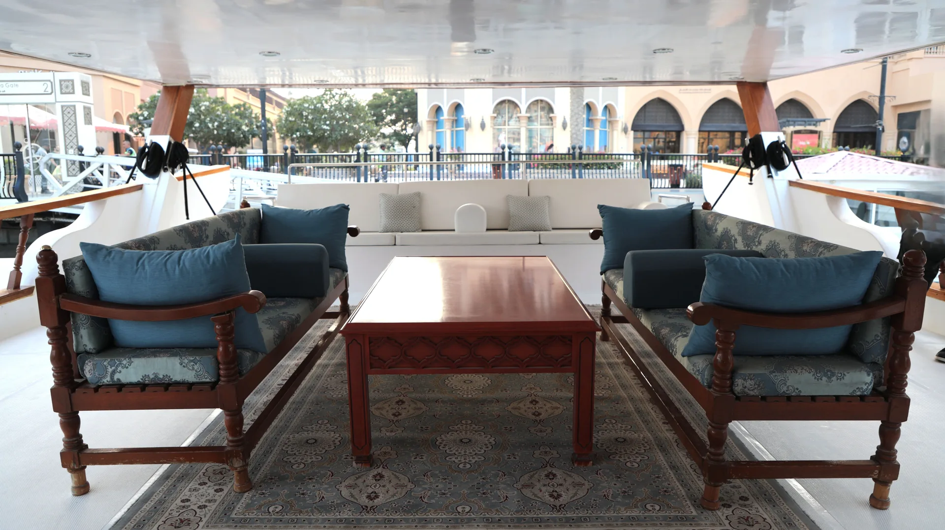 Fiber Dhow 110