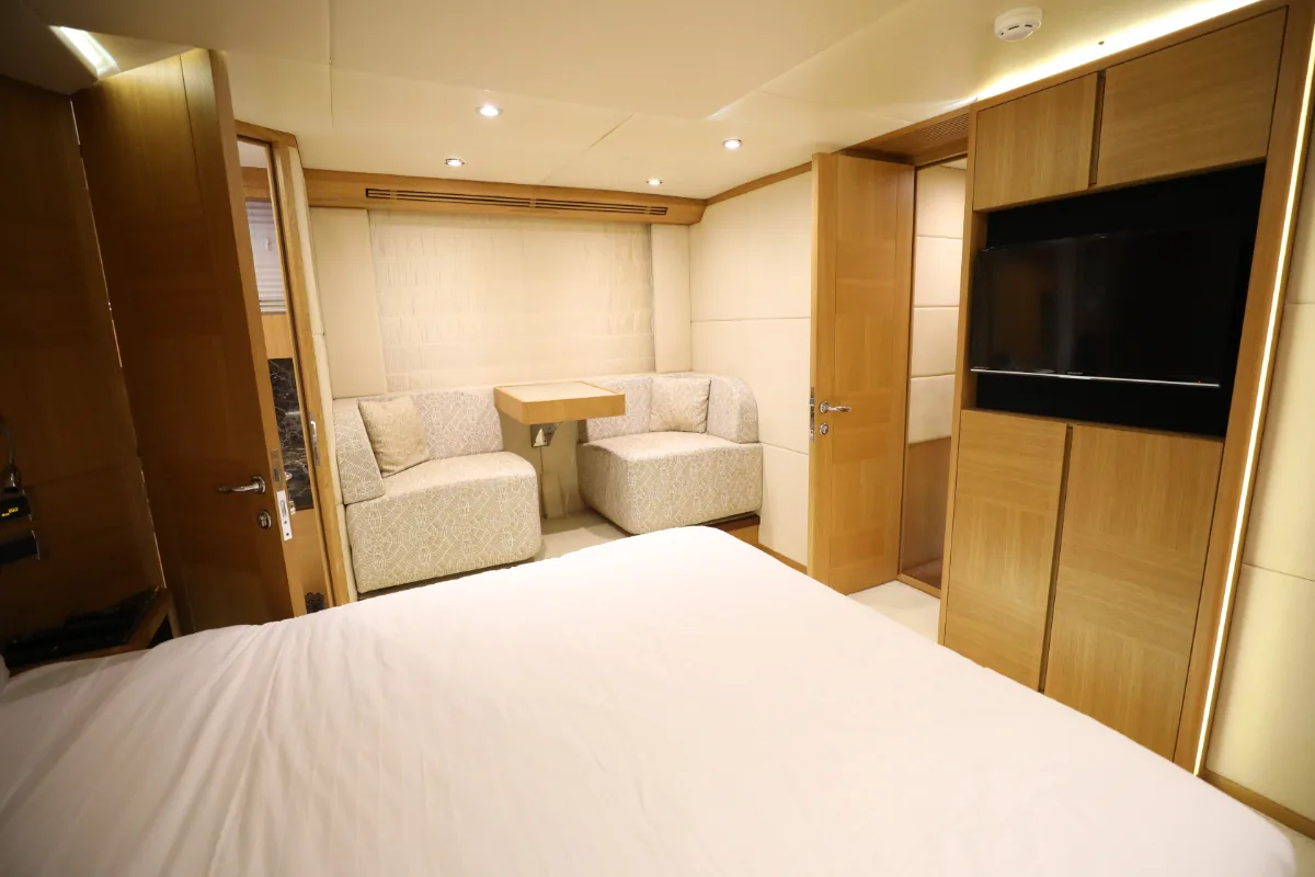 MAJESTY 70
