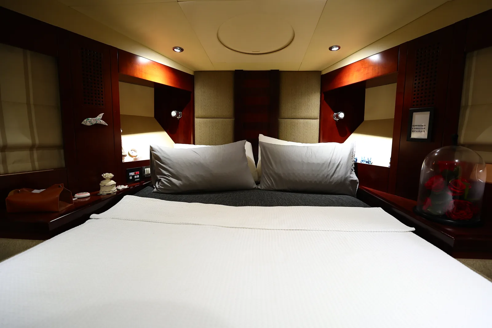 2008 Majesty 44 Motor Yacht